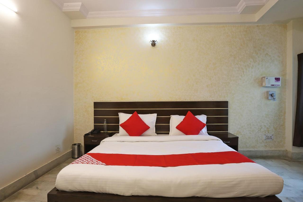 Oyo Flagship 76697 Hotel Park Awadh ラクナウ エクステリア 写真
