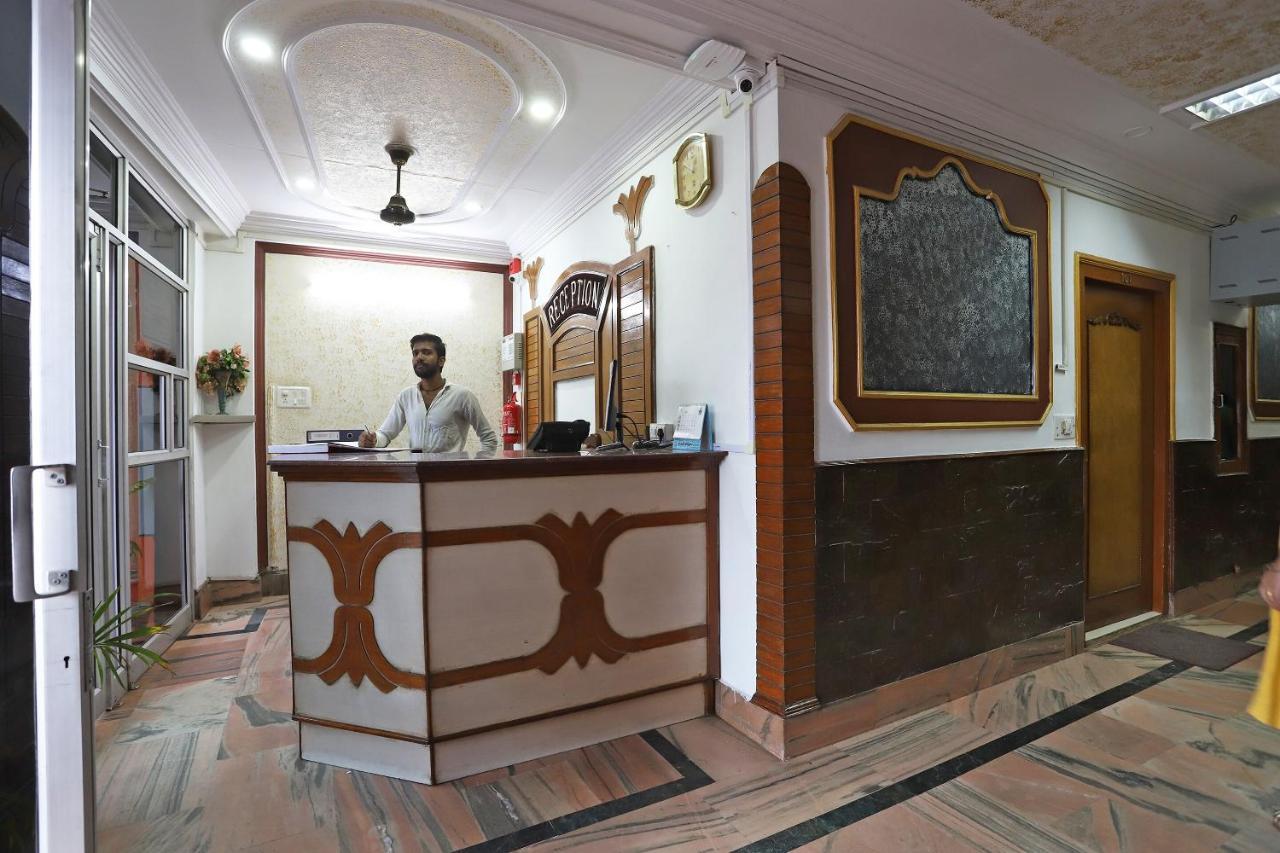 Oyo Flagship 76697 Hotel Park Awadh ラクナウ エクステリア 写真