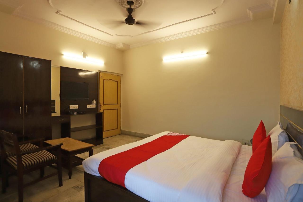 Oyo Flagship 76697 Hotel Park Awadh ラクナウ エクステリア 写真