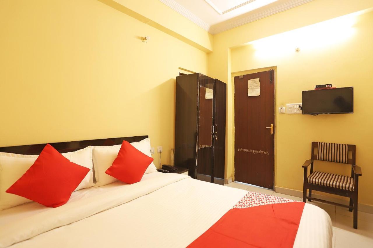 Oyo Flagship 76697 Hotel Park Awadh ラクナウ エクステリア 写真