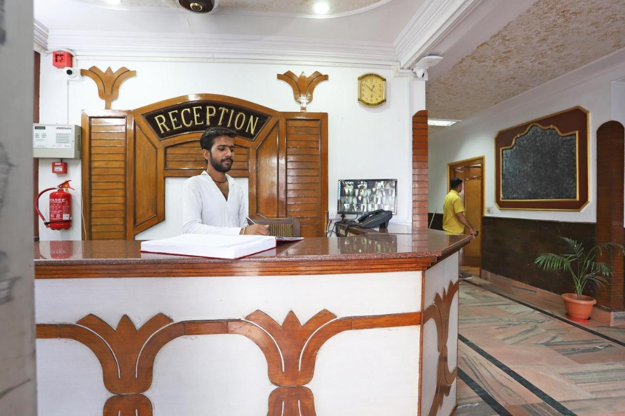 Oyo Flagship 76697 Hotel Park Awadh ラクナウ エクステリア 写真