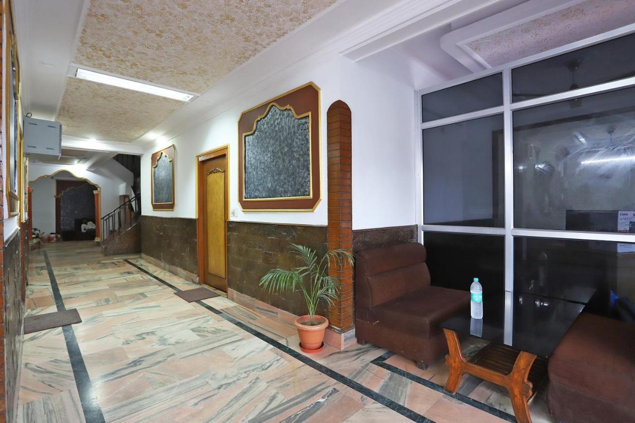 Oyo Flagship 76697 Hotel Park Awadh ラクナウ エクステリア 写真
