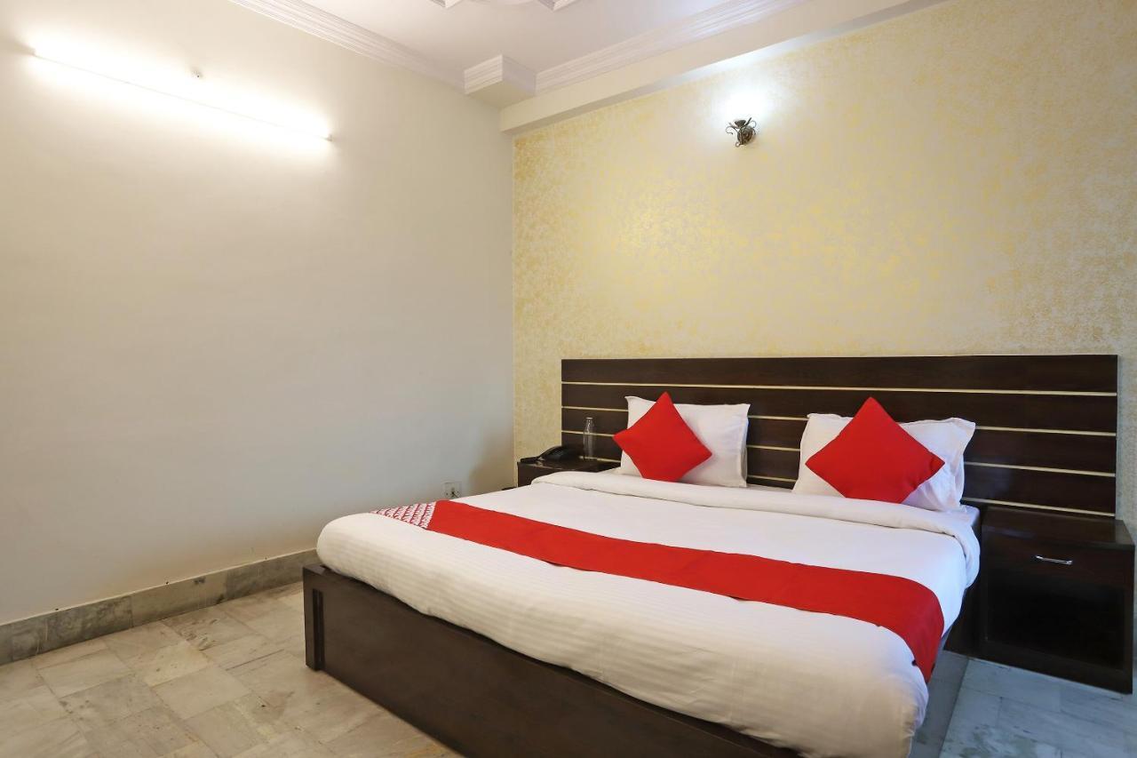 Oyo Flagship 76697 Hotel Park Awadh ラクナウ エクステリア 写真